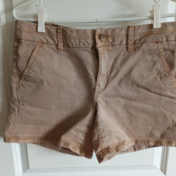American Eagle Outfitters Women's Size 10 "Midi" Shorts Tan - Picture 1 of 4